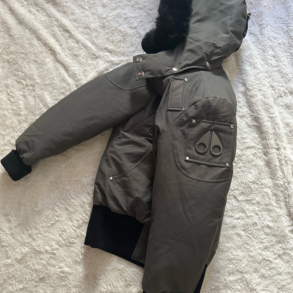 Best offers. Negotiable Moose woman coat size M 10/10 !